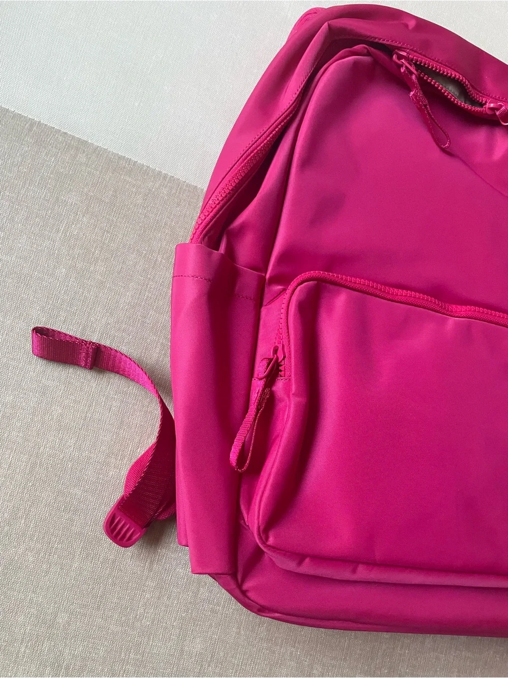 Lululemon Everywhere Backpack 22L - Calypso Pink
